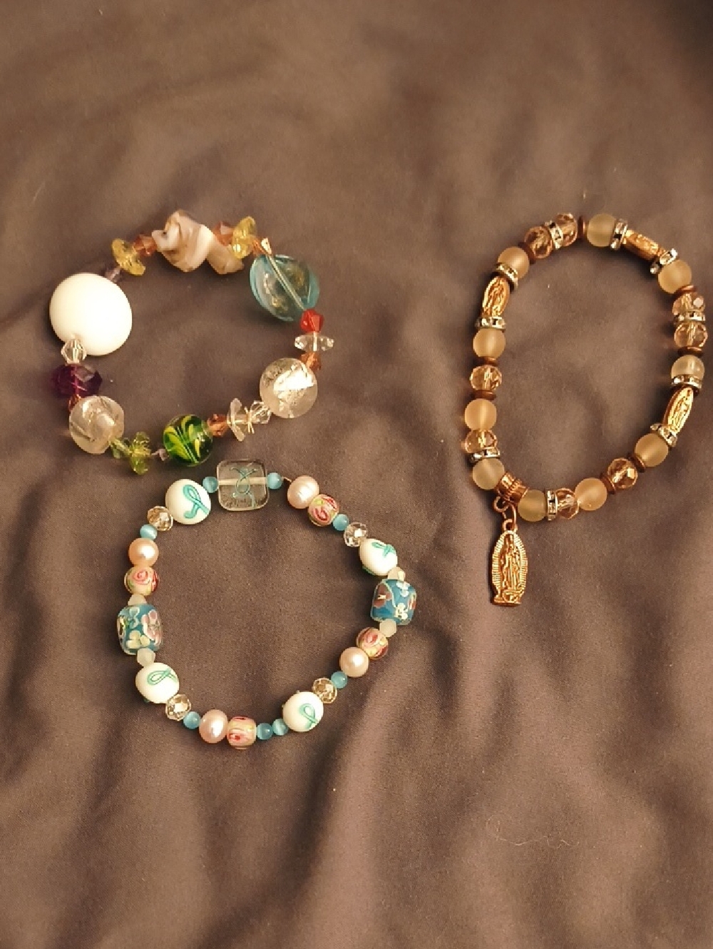 Three-Piece Women’s Beaded Bracelet Stack in Blue, Green, White & Gold